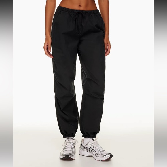 Aritzia TNA deploy parachute pants - S - humus beige - Picture 7 of 12